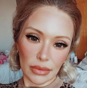 Meet your Posher, Valentina